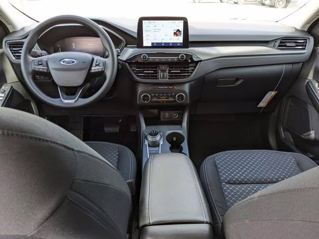 2026 Oxford White Ford Escape Active FWD SUV