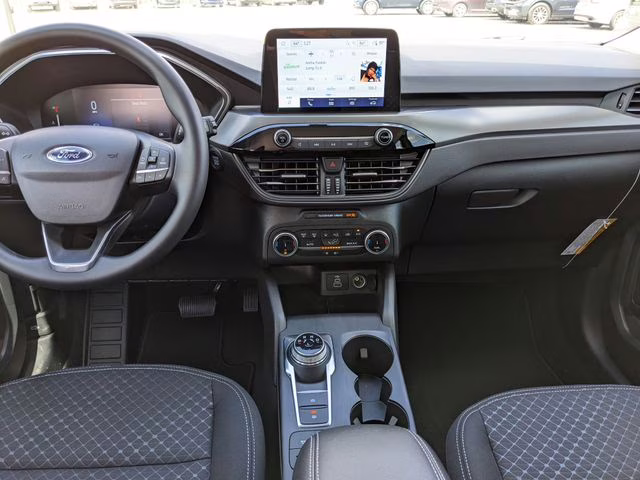 2026 Oxford White Ford Escape Active FWD SUV