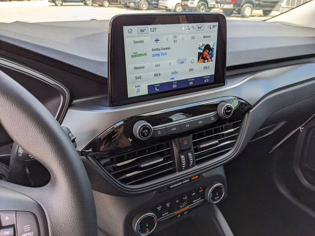 2026 Oxford White Ford Escape Active FWD SUV