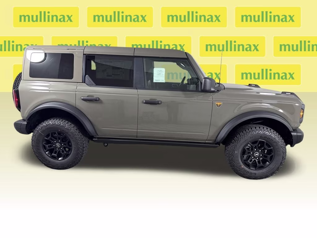 2026 Marsh Gray Ford Bronco Badlands 4X4 SUV