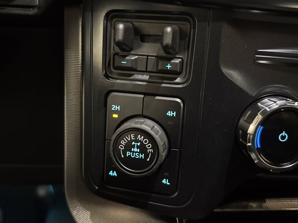 2026 Agate Black Metallic Ford F-150 Platinum 4X4 Truck