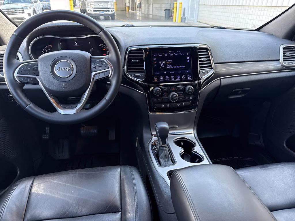 2019 Granite Crystal Metallic Clearcoat Jeep Grand Cherokee Limited RWD SUV