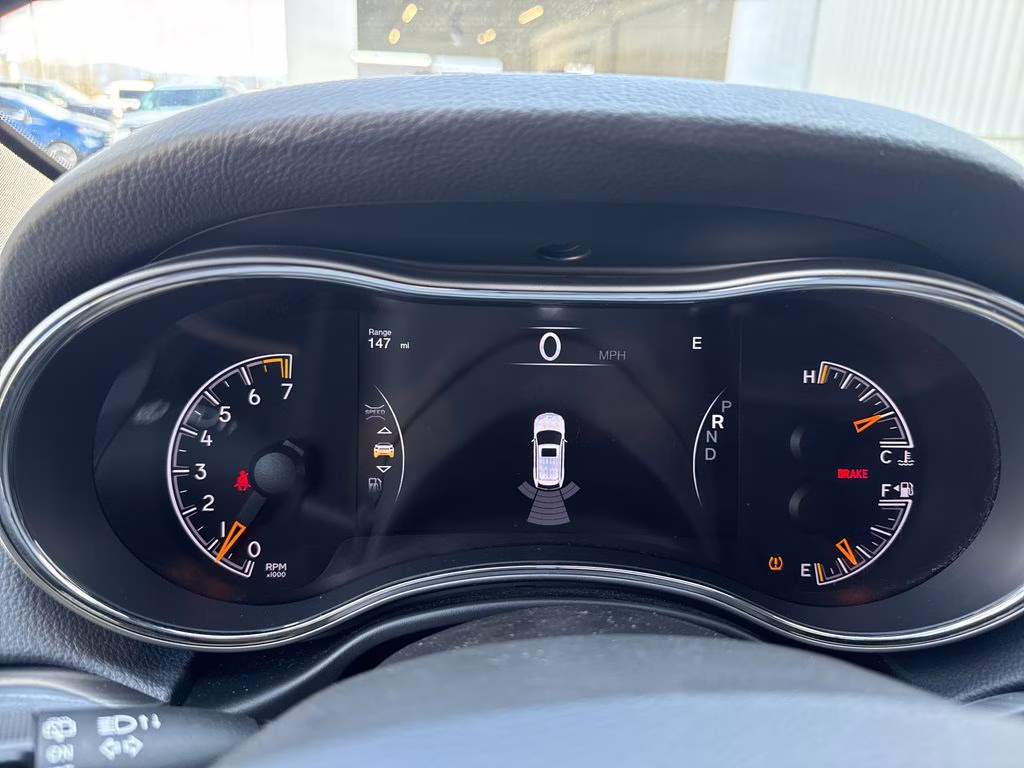 2019 Granite Crystal Metallic Clearcoat Jeep Grand Cherokee Limited RWD SUV