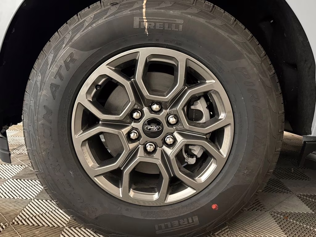 2026 Glacier Gray Metallic Tri-Coat Ford Expedition Max Active RWD SUV