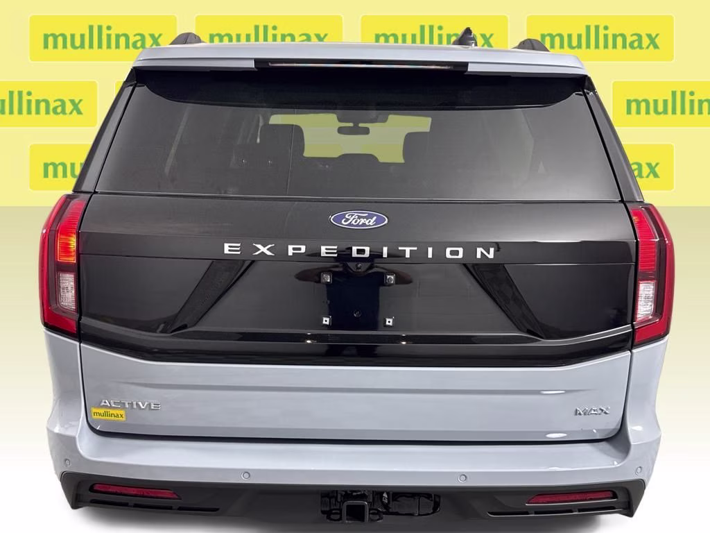 2026 Glacier Gray Metallic Tri-Coat Ford Expedition Max Active RWD SUV