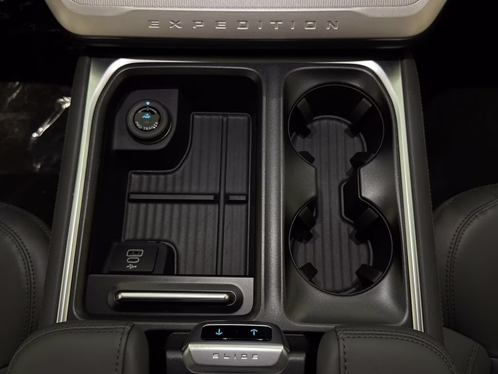 2026 Glacier Gray Metallic Tri-Coat Ford Expedition Max Active RWD SUV