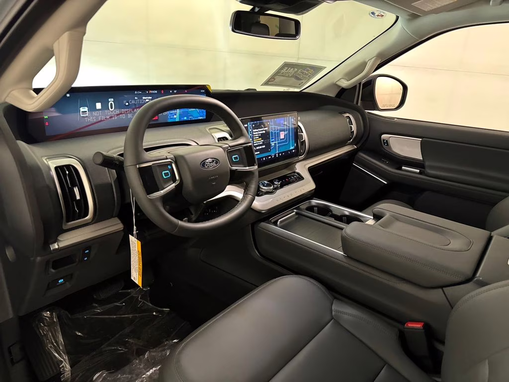 2026 Glacier Gray Metallic Tri-Coat Ford Expedition Max Active RWD SUV