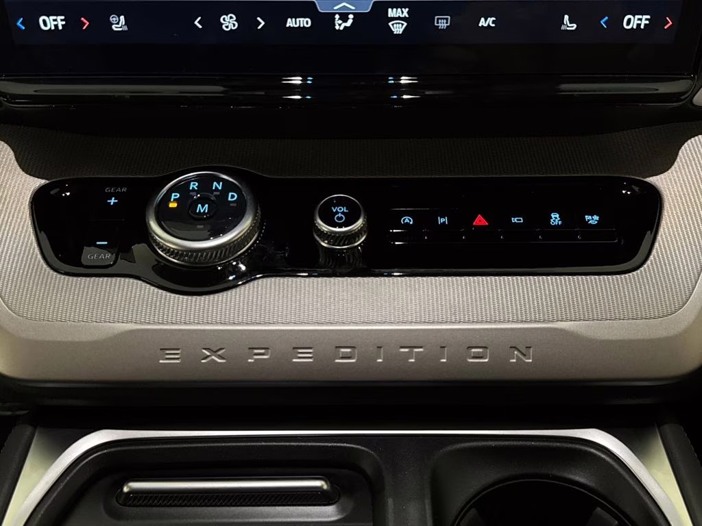 2026 Glacier Gray Metallic Tri-Coat Ford Expedition Max Active RWD SUV