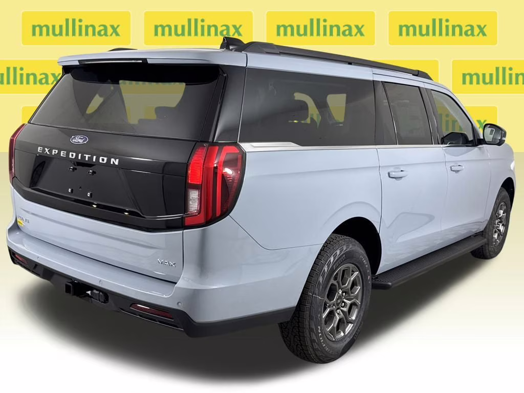2026 Glacier Gray Metallic Tri-Coat Ford Expedition Max Active RWD SUV