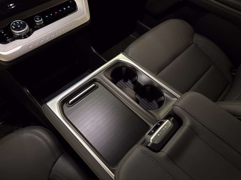 2026 Glacier Gray Metallic Tri-Coat Ford Expedition Max Active RWD SUV
