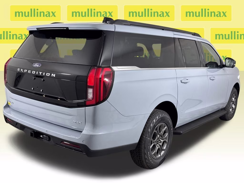 2026 Glacier Gray Metallic Tri-Coat Ford Expedition Max Active RWD SUV