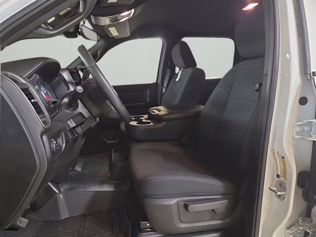 2026 Bright White Clearcoat Ram 2500 Tradesman 4X4 Truck