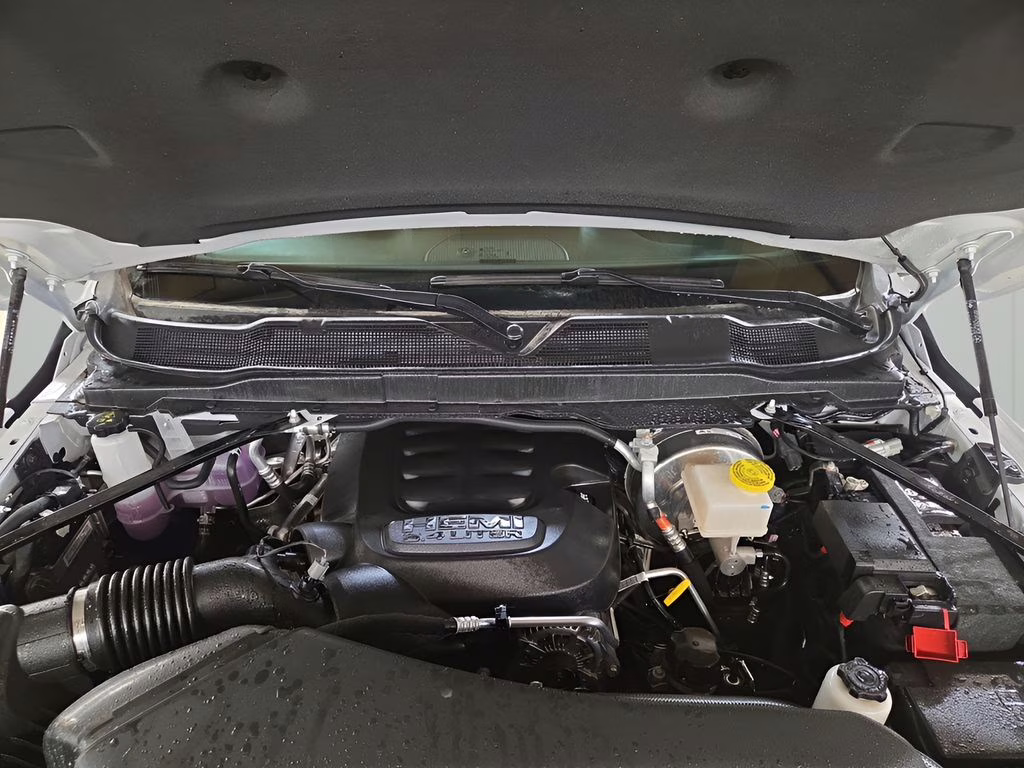 2026 Bright White Clearcoat Ram 2500 Tradesman 4X4 Truck