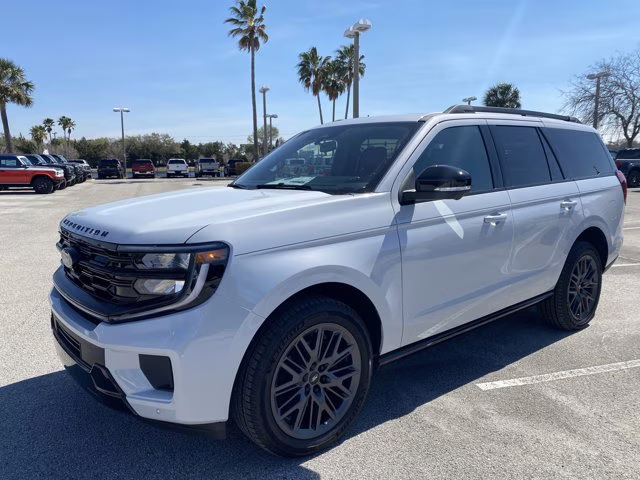 2025 Space Silver Metallic Ford Expedition Platinum 4X4 SUV