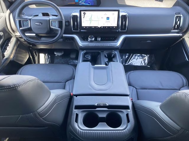 2025 Space Silver Metallic Ford Expedition Platinum 4X4 SUV