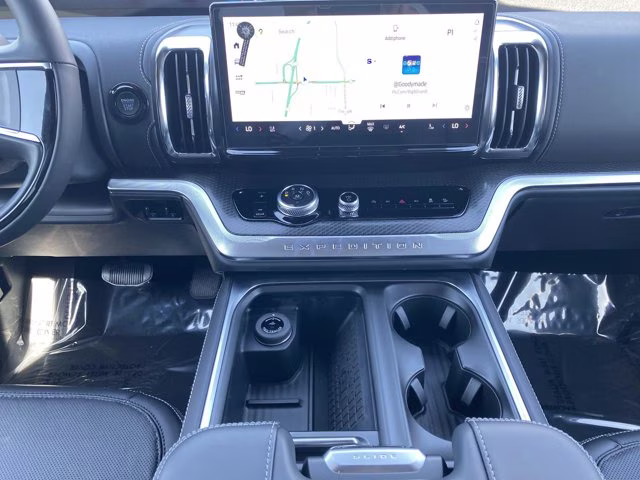 2025 Space Silver Metallic Ford Expedition Platinum 4X4 SUV