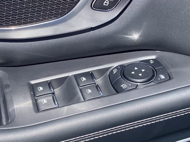 2025 Space Silver Metallic Ford Expedition Platinum 4X4 SUV