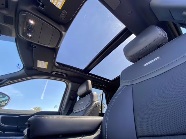 2025 Space Silver Metallic Ford Expedition Platinum 4X4 SUV