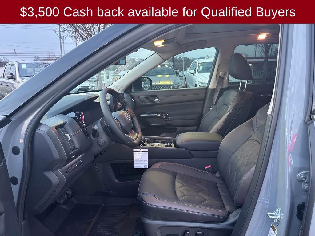 2026 Boulder Gray/Super Black Nissan Pathfinder Platinum 4X4 SUV