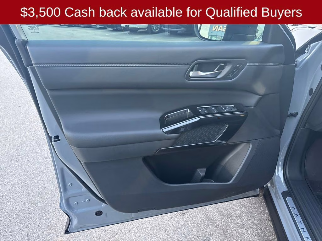 2026 Boulder Gray/Super Black Nissan Pathfinder Platinum 4X4 SUV