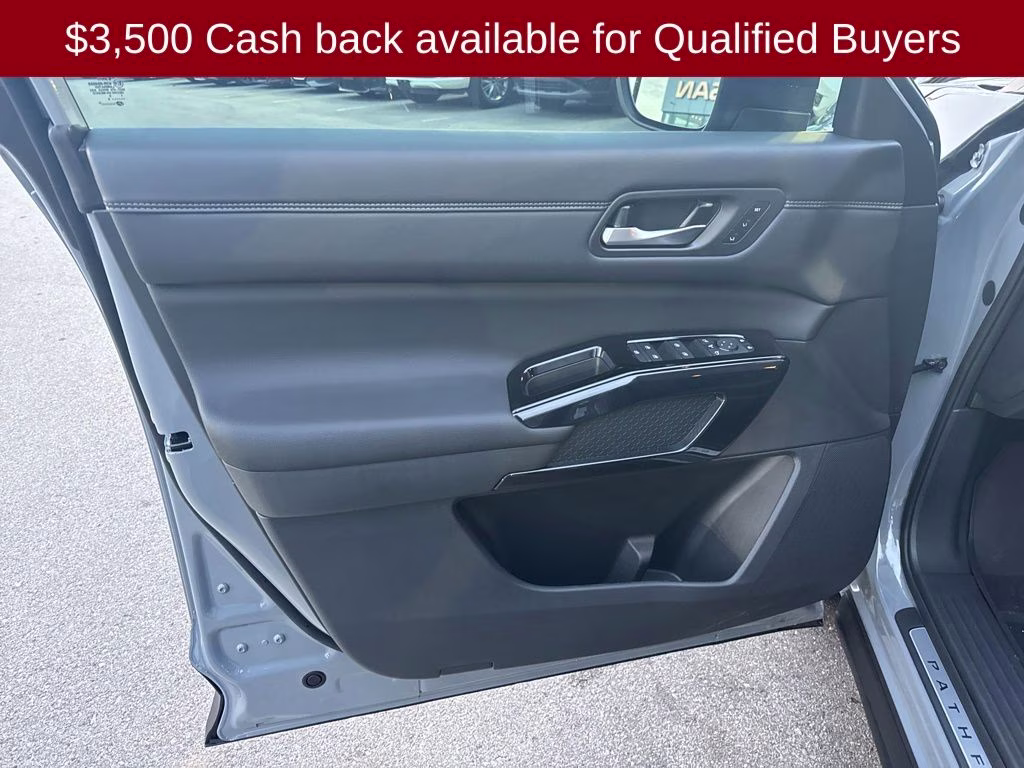 2026 Boulder Gray/Super Black Nissan Pathfinder Platinum 4X4 SUV