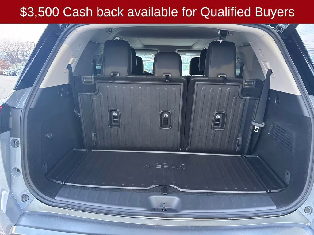 2026 Boulder Gray/Super Black Nissan Pathfinder Platinum 4X4 SUV