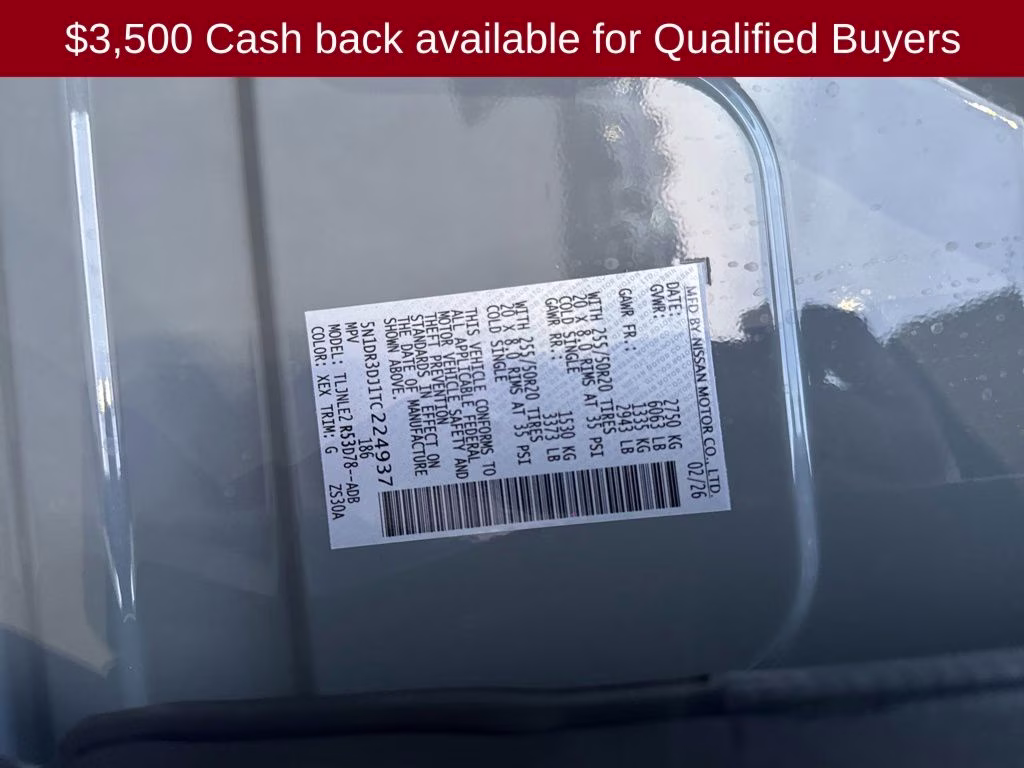 2026 Boulder Gray/Super Black Nissan Pathfinder Platinum 4X4 SUV