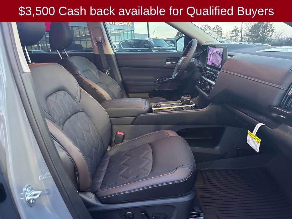 2026 Boulder Gray/Super Black Nissan Pathfinder Platinum 4X4 SUV