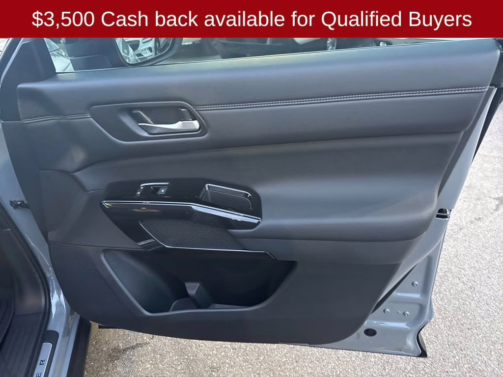 2026 Boulder Gray/Super Black Nissan Pathfinder Platinum 4X4 SUV