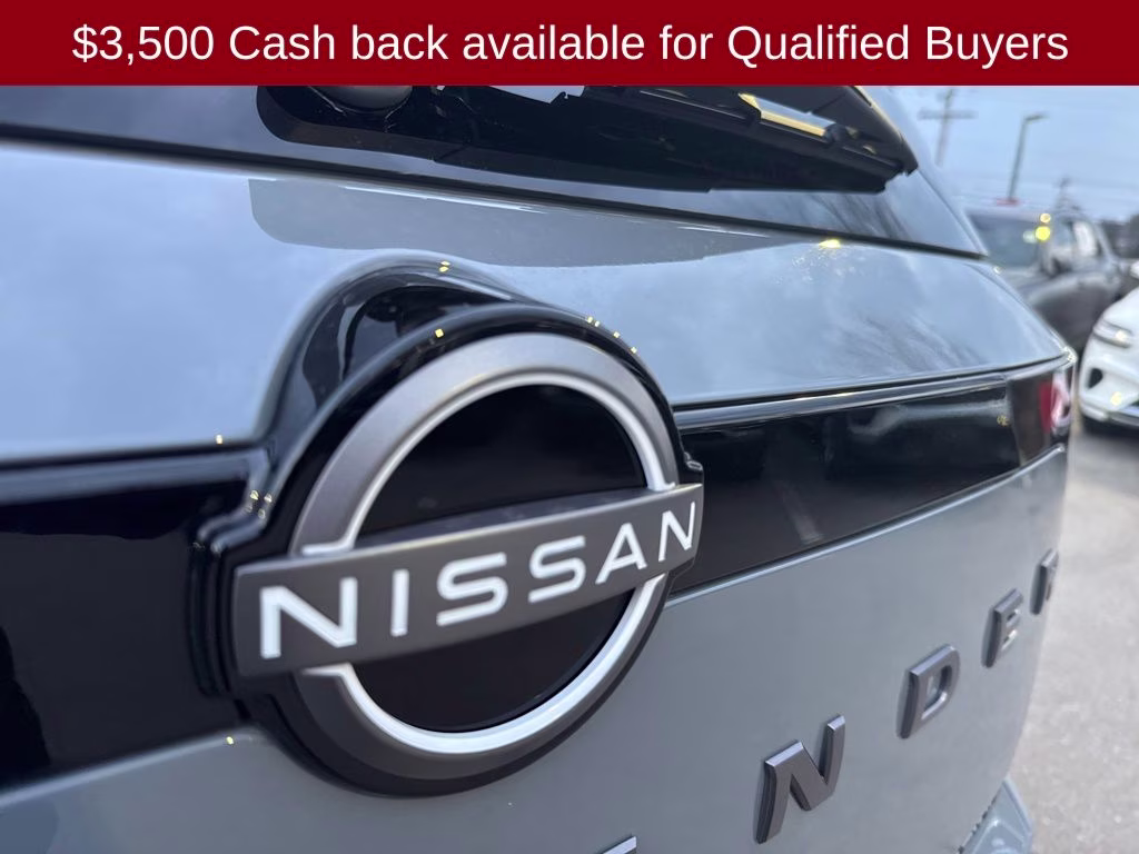 2026 Boulder Gray/Super Black Nissan Pathfinder Platinum 4X4 SUV