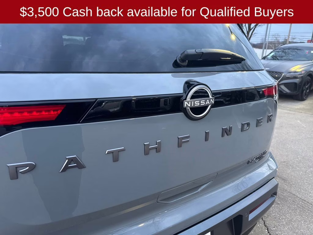 2026 Boulder Gray/Super Black Nissan Pathfinder Platinum 4X4 SUV