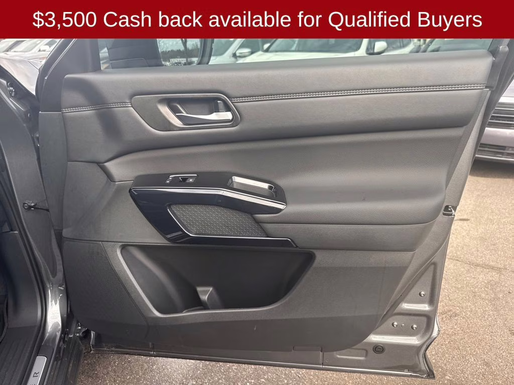 2026 Gun Metallic Nissan Pathfinder Platinum FWD SUV