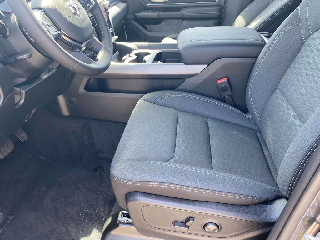 2026 Granite Crystal Metallic Clearcoat Ram 1500 Big Horn/Lone Star 4X4 Truck