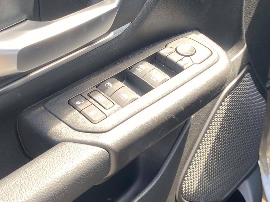 2026 Granite Crystal Metallic Clearcoat Ram 1500 Big Horn/Lone Star 4X4 Truck