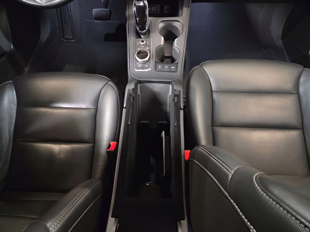 2024 Argent Silver Metallic Cadillac XT4 Premium Luxury AWD SUV