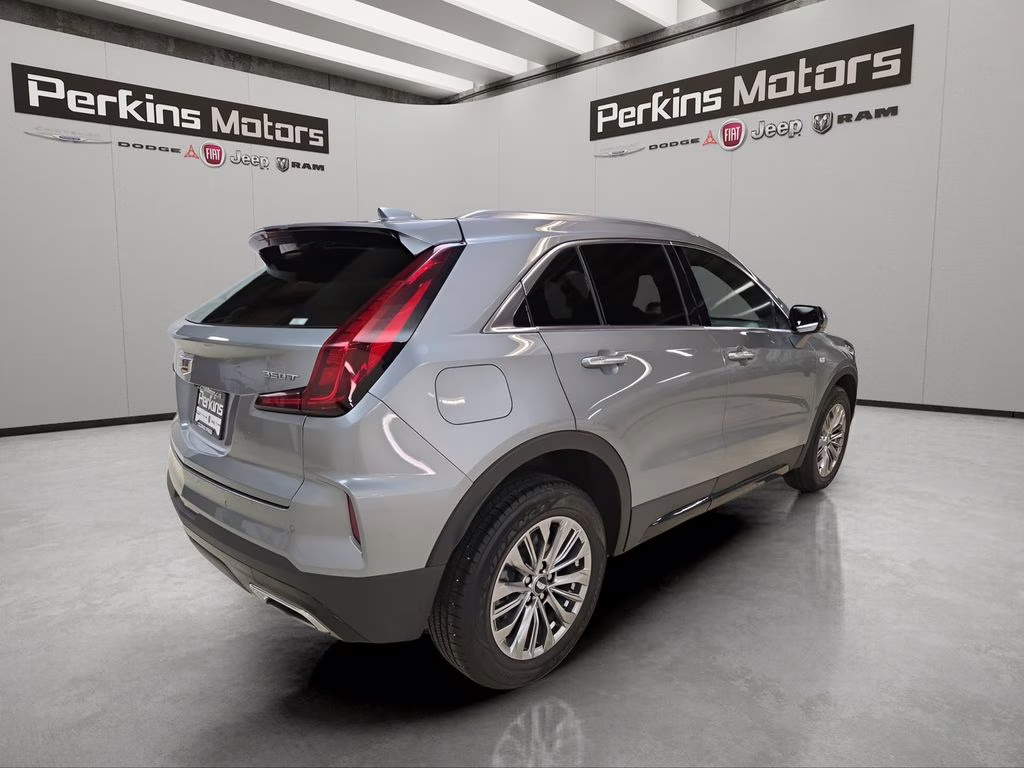 2024 Argent Silver Metallic Cadillac XT4 Premium Luxury AWD SUV