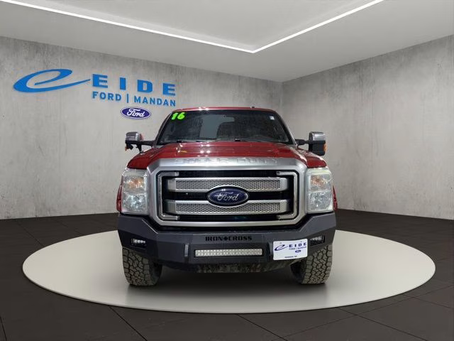 2016 Red Ford Super Duty F-350 SRW Lariat 4X4 Truck