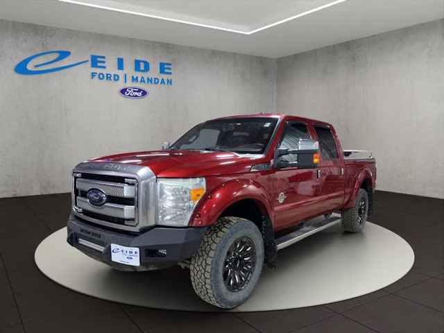 2016 Red Ford Super Duty F-350 SRW Lariat 4X4 Truck