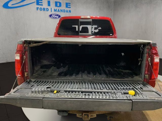 2016 Red Ford Super Duty F-350 SRW Lariat 4X4 Truck