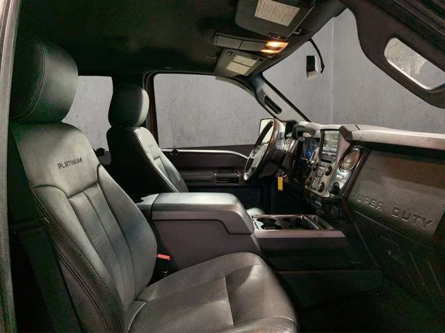 2016 Red Ford Super Duty F-350 SRW Lariat 4X4 Truck