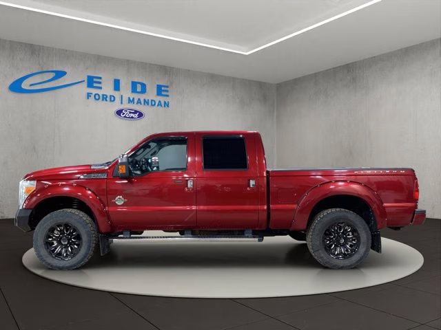 2016 Red Ford Super Duty F-350 SRW Lariat 4X4 Truck