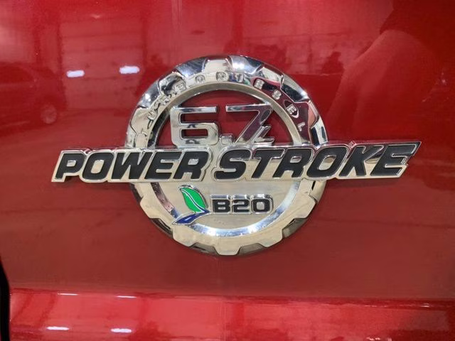 2016 Red Ford Super Duty F-350 SRW Lariat 4X4 Truck