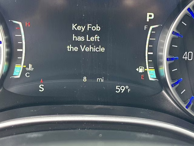 2026 Bright White Clearcoat Chrysler Pacifica Select FWD Van