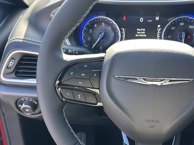 2026 Red Hot Pearlcoat Chrysler Pacifica Select FWD Van