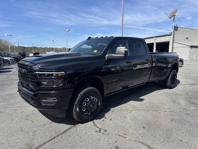 2026 Diamond Black Crystal Pearlcoat Ram 3500 Laramie 4X4 Truck