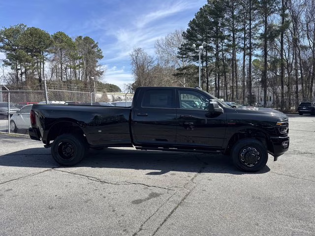 2026 Diamond Black Crystal Pearlcoat Ram 3500 Laramie 4X4 Truck