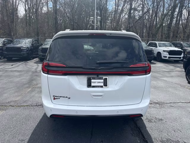 2026 Bright White Clearcoat Chrysler Pacifica Select FWD Van