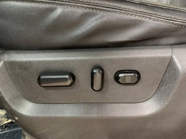 2016 Red Ford Super Duty F-350 SRW Lariat 4X4 Truck