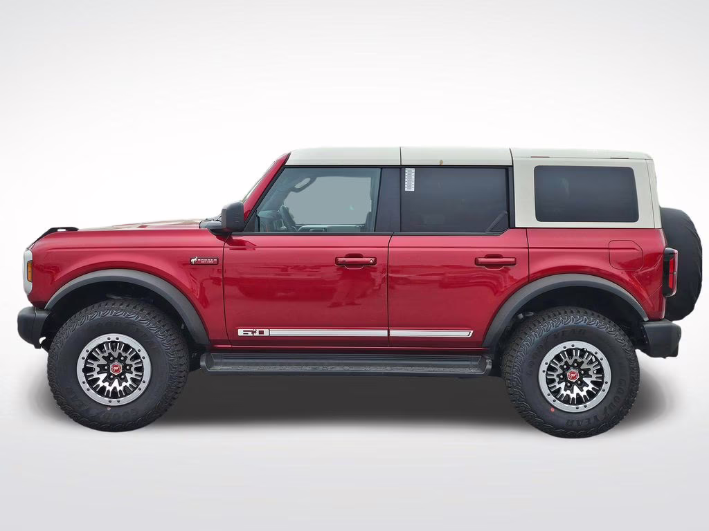 2026 Ruby Red Metallic Tinted Clearcoat Ford Bronco Outer Banks 4X4 SUV