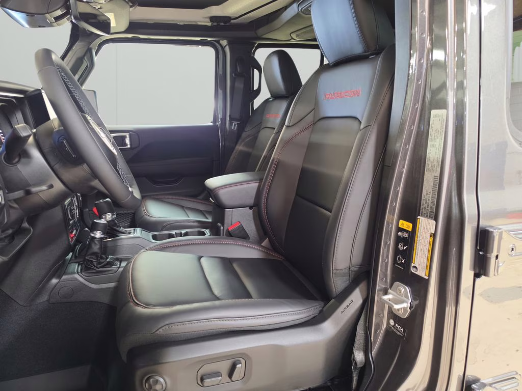 2026 Granite Crystal Metallic Clearcoat Jeep Gladiator Rubicon 4X4 Truck